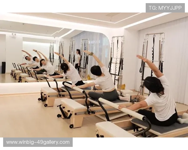 足球明星亲身示范普拉提训练法提升体能技巧全程高清视频教程